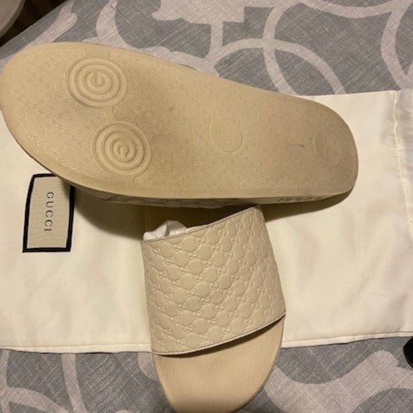 Gucci Cream Sandals - Picture 3 of 5